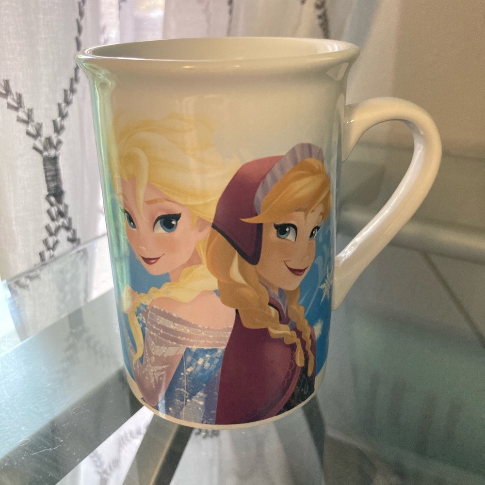 Disney’s Frozen Collectable Mug